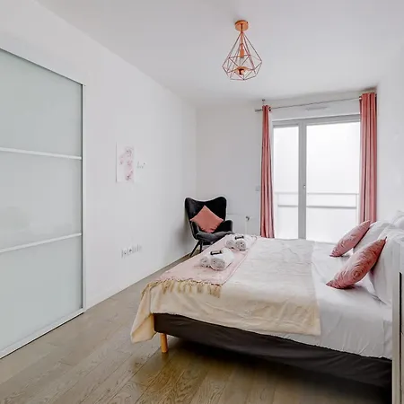Apartment Lumineux Avec Balcon - Quartier Paris